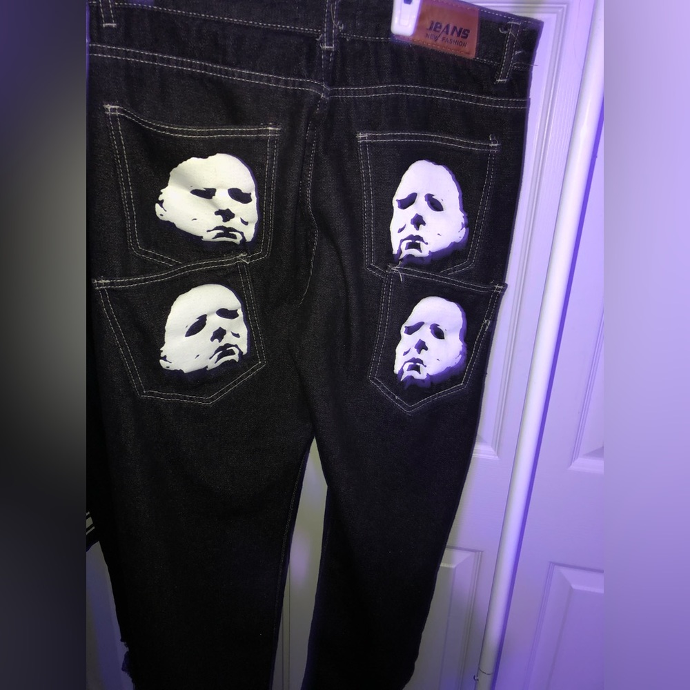 Loose fit denim 4 back pockets